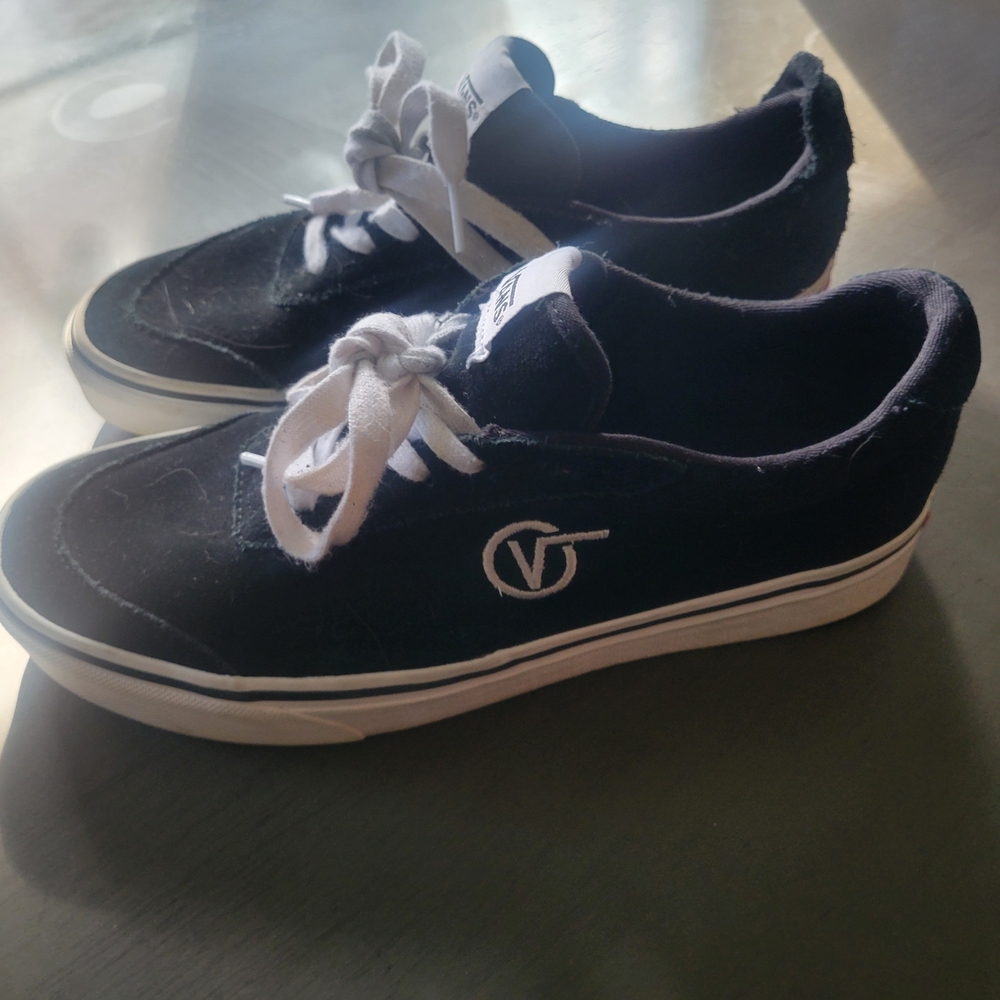 VANS Black Canvas Sneakers with White Laces - Picture 1 of 4